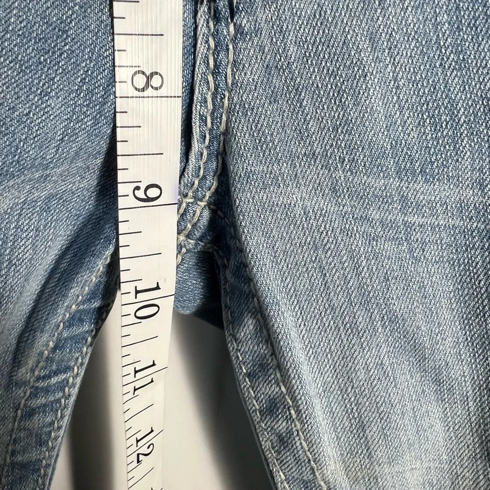 Miss Me Embroidered Pockets Boyfriend Capri Jeans Sz 28